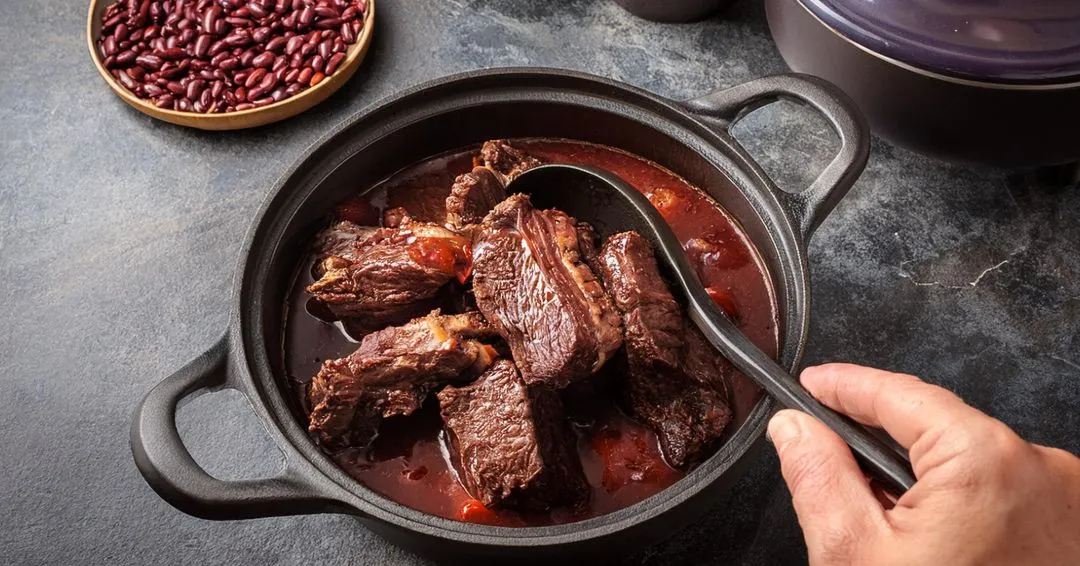 Trozos costilla de res de pastoreo