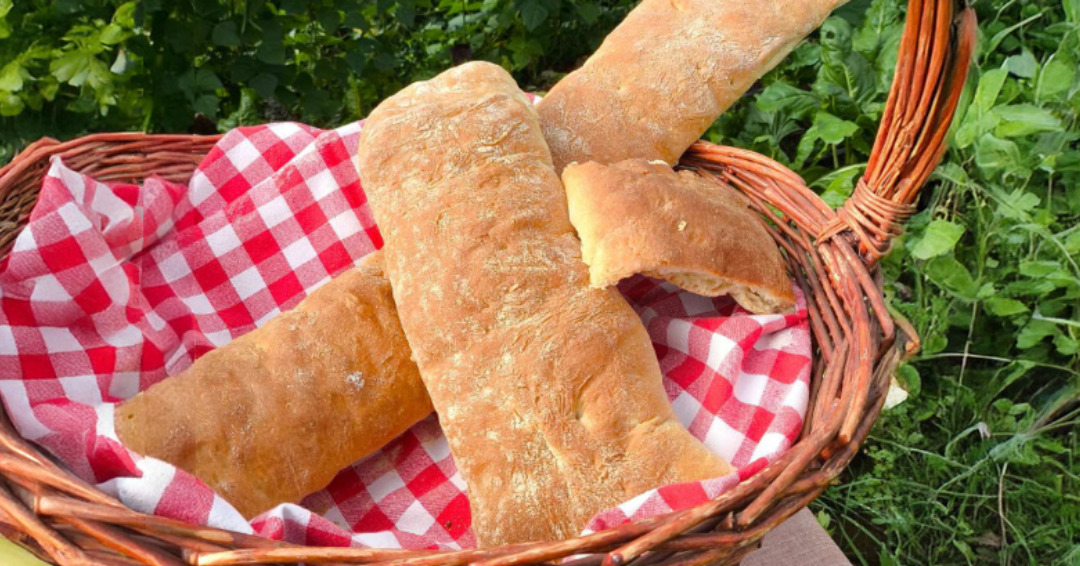 Pan ciabatta harina de kimuk producida en CR – Finca Tierra de Sueños – u